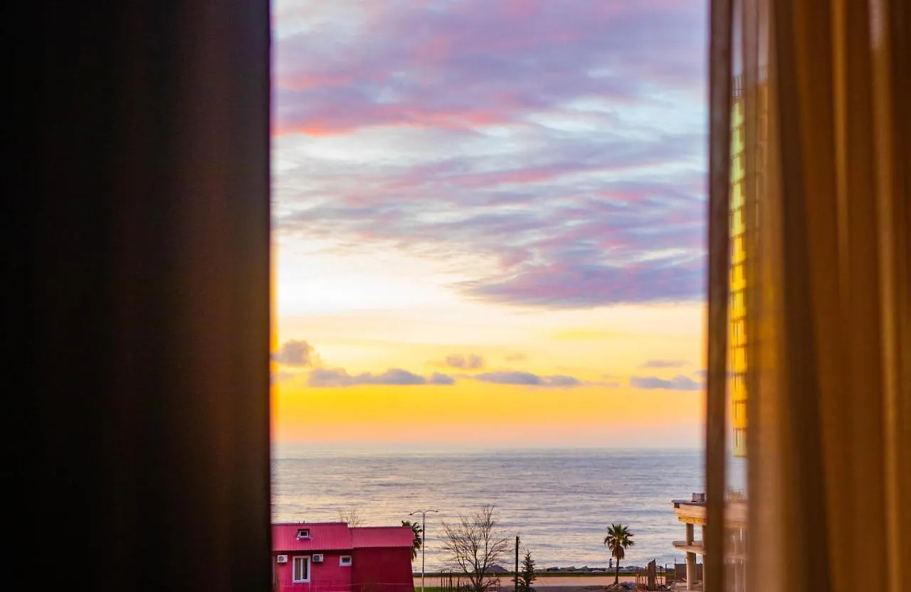 Hotel Beach House Batumi