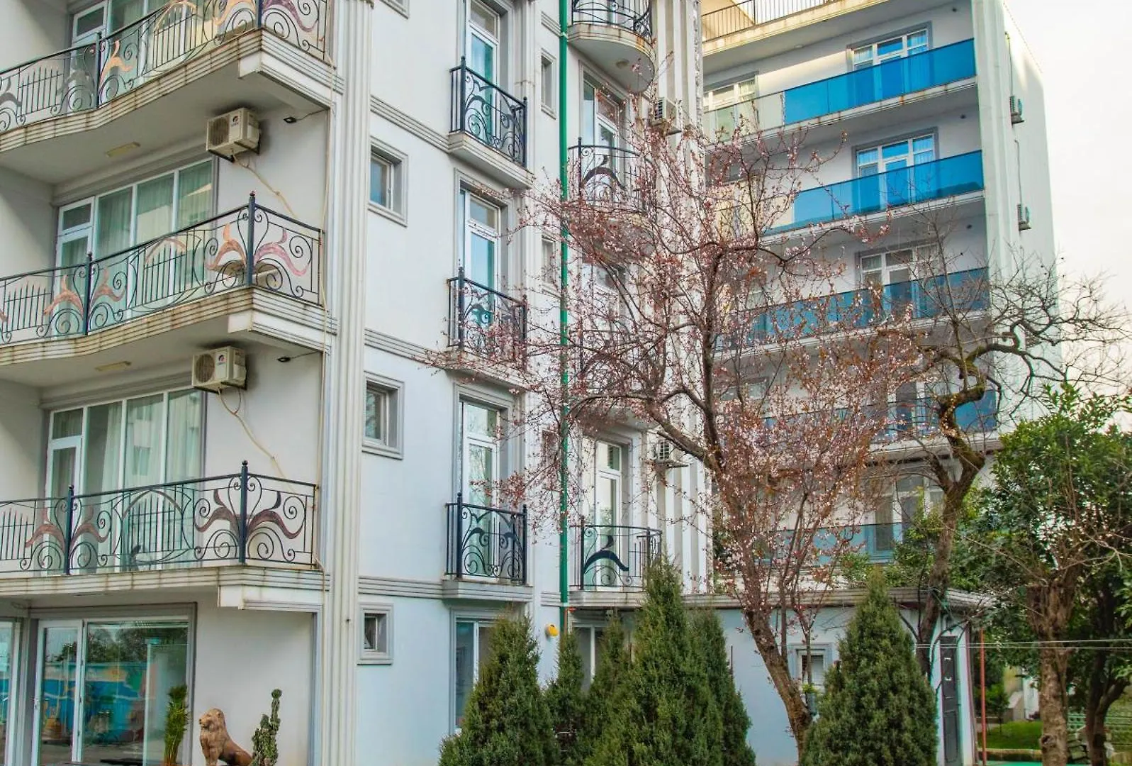 Beach House Batumi